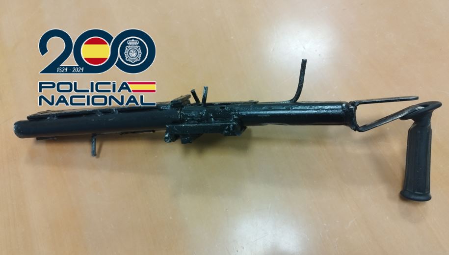 detenido-por-fabricar-una-arma-casera-con-dos-canones-para-disparar-con-cartuchos-del-calibre-12