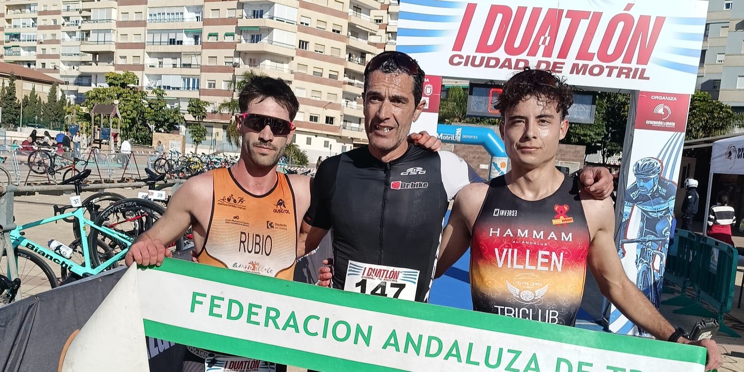 ignacio-moron-y-julie-y-maria-narvaez-se-alzan-con-la-victoria-del-i-duatlon-ciudad-de-motril