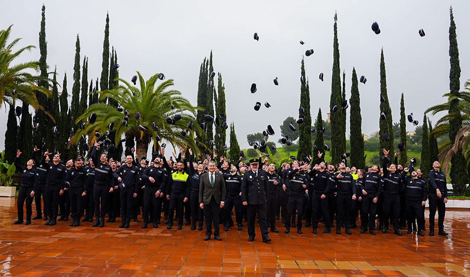 163-policias-locales-superan-el-curso-del-iespa-alguno-de-ellos-se-incorporan-a-motril-y-los-guajares