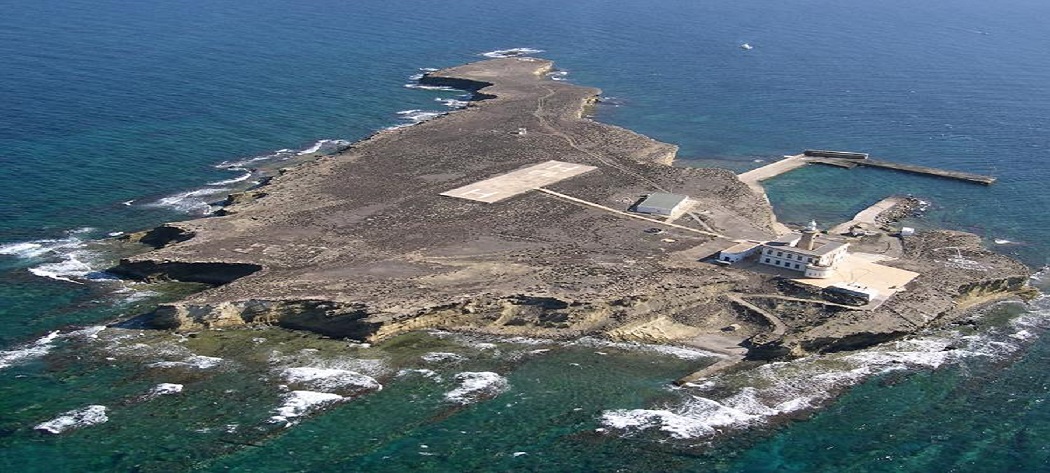 a-la-isla-de-alboran-llegaron-192-inmigrantes-que-han-sido-distribuidos-entre-motril-y-almeria