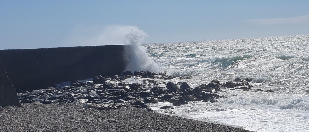 las-playas-de-la-costa-tropical-vuelven-a-sufrir-otro-temporal