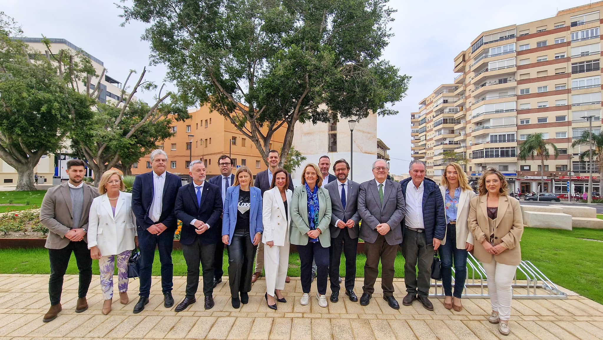 motril-junta-y-ayuntamiento-inauguran-la-remodelada-plaza-de-la-teneria