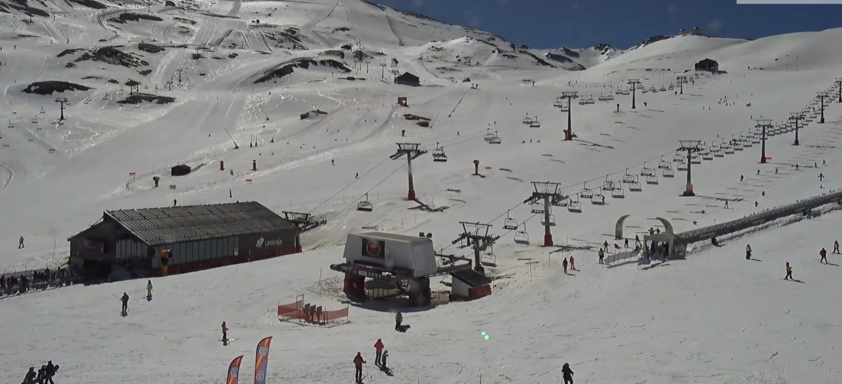 sierra-nevada-no-se-descarta-ampliar-la-temporada-de-esqui-hasta-el-5-de-mayo