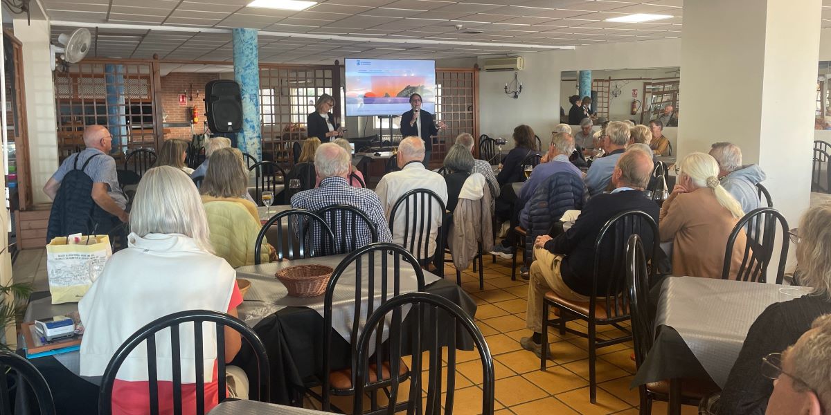 almunecar-el-ayuntamiento-escucha-las-necesidades-de-un-millar-de-nordicos-afincados-en-el-municipioos-afincados-ecompetencias-del-ayuntamiento-al-colectivo-nordico