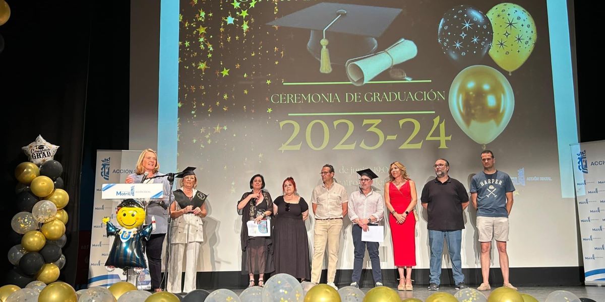 motril-unas-350-alumnas-y-alumnos-de-mas-de-60-anos-se-graduan-en-los-centros-de-participacion-activa