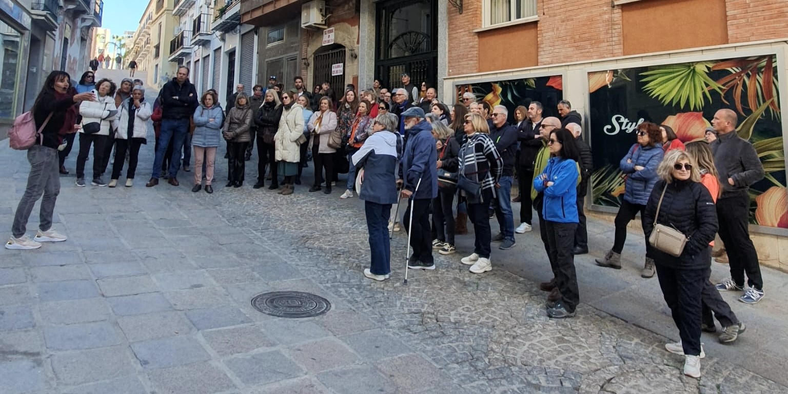 un-paseo-por-la-historia-pretende-difundir-el-patrimonio-historico-de-almunecar