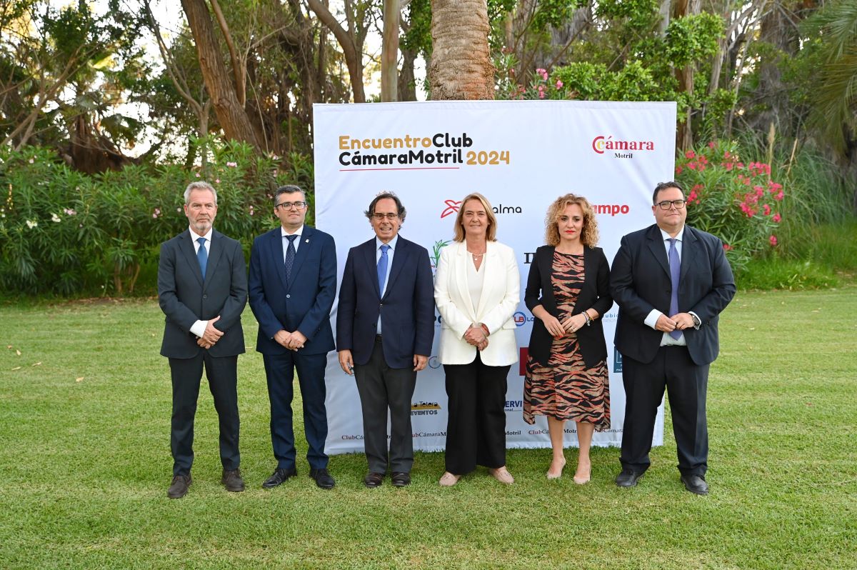 el-encuentro-club-camara-de-motril-reune-cerca-de-300-personas-del-mundo-empresarial-en-villa-astrida