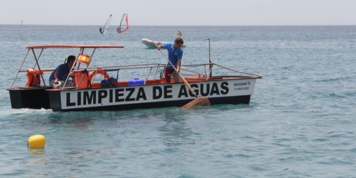 salobrena-pp-denuncia-la-inaccion-del-gobierno-municipal-ante-el-aumento-de-la-suciedad-en-sus-aguas-de-bano-y-la-limpieza-de-sus-playas-en-plena-temporada-estival