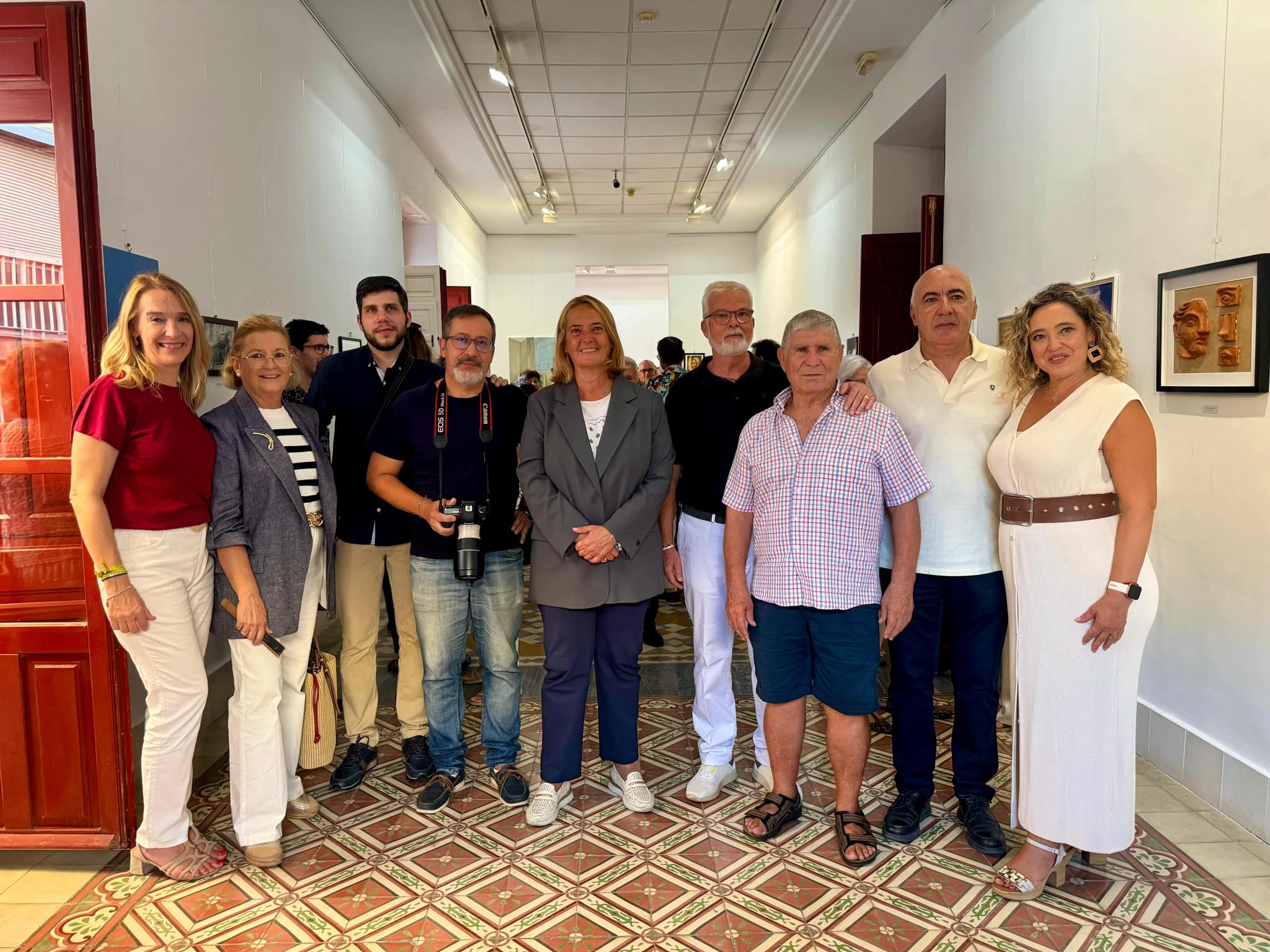 treinta-artistas-de-la-asociacion-de-pintores-de-motril-muestran-mas-de-100-obras-en-la-casa-de-la-condesa