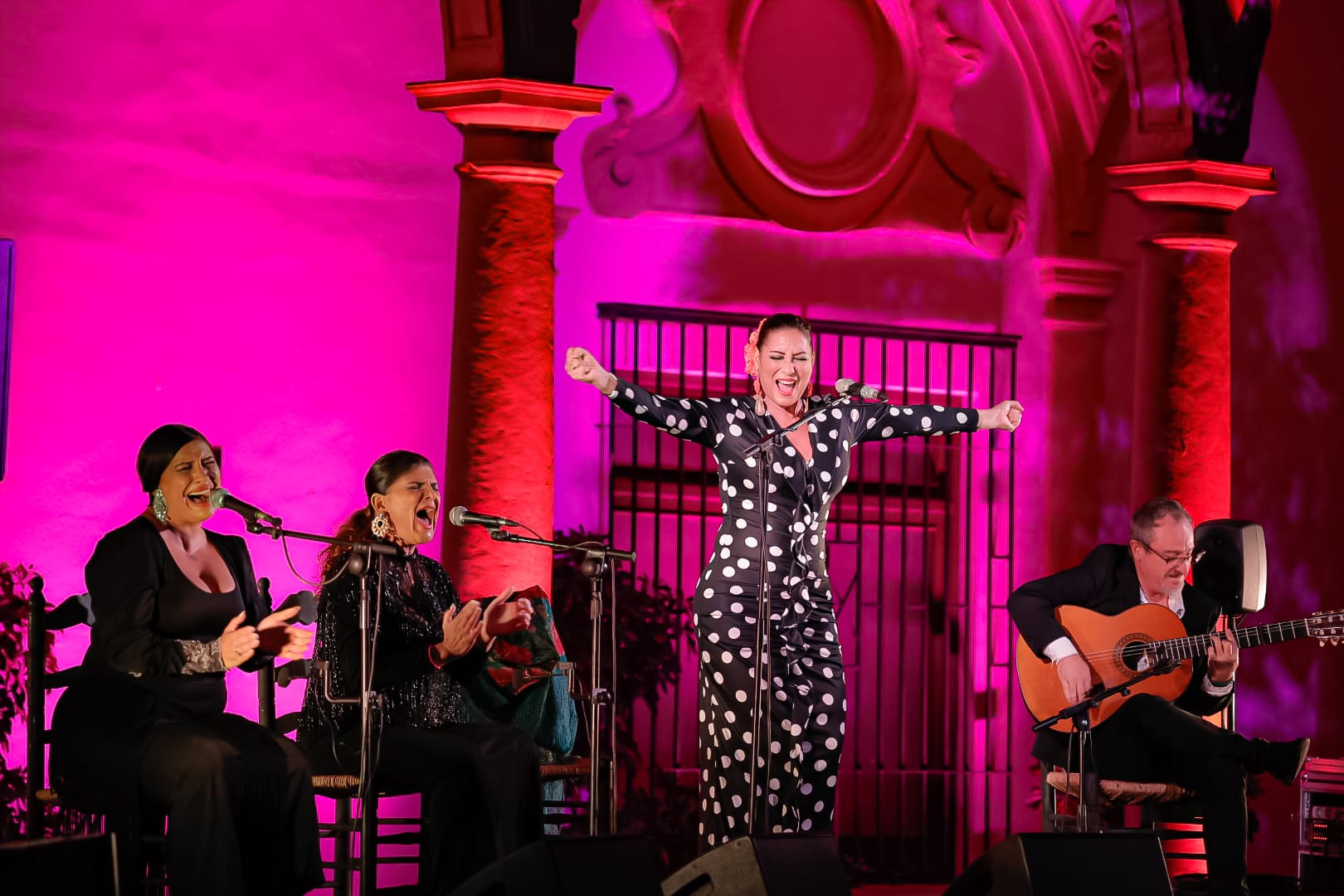 una-noche-flamenca-inolvidable-en-la-abadia-del-sacromonte-marina-heredia-brilla-en-el-ciclo-grf-365-granada-es-flamenco
