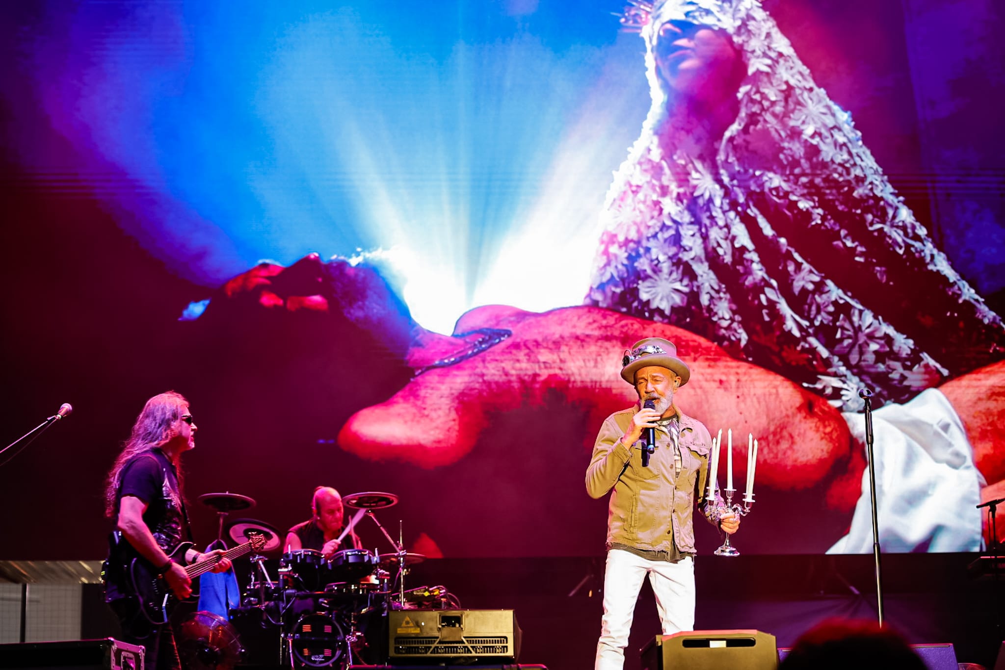 inconmensurable-el-muac-fest-2024-en-armilla-una-noche-epica-de-los-90-con-rafa-sanchez-obk-y-fernandisco