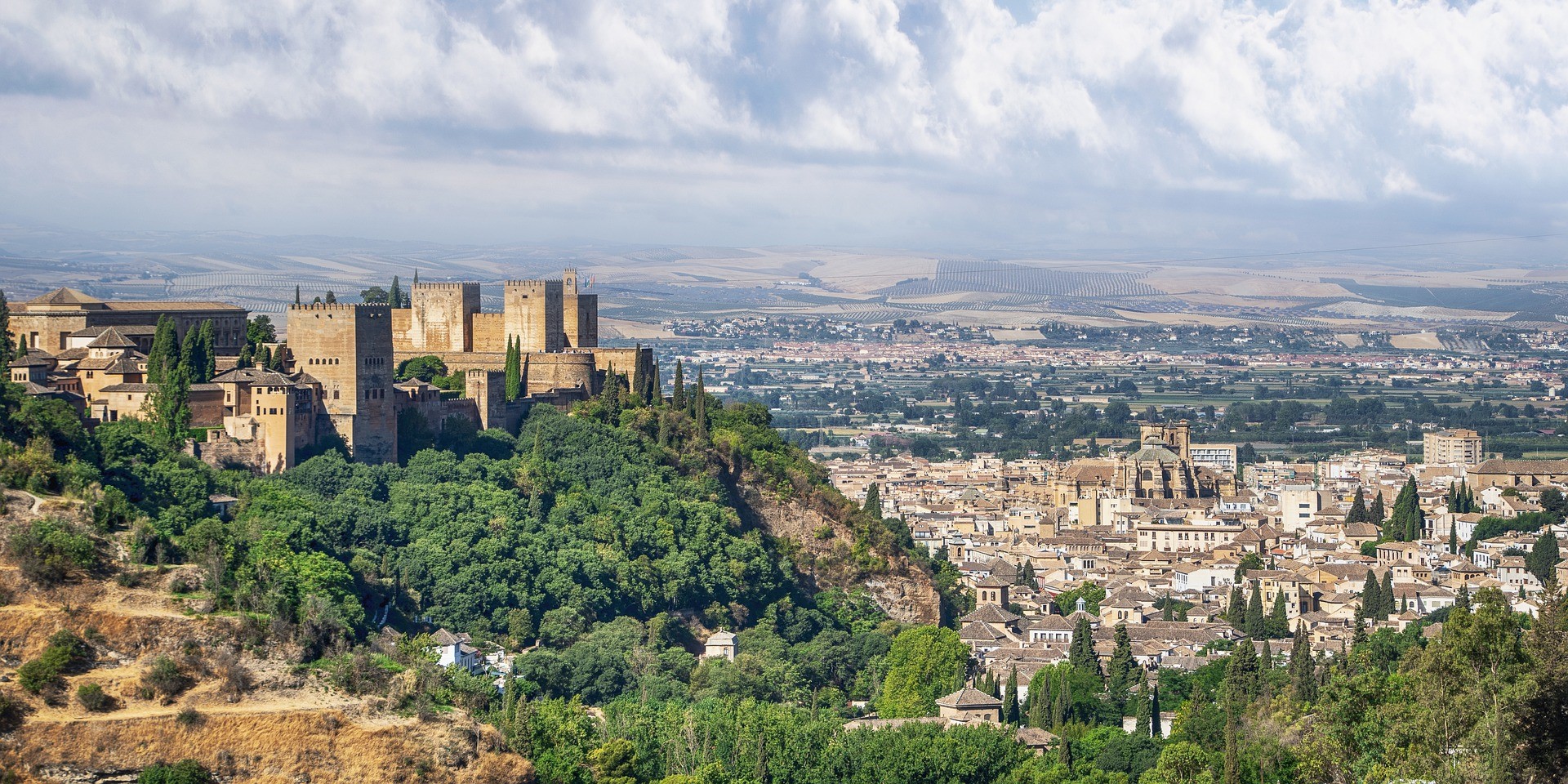 unas-jornadas-internacionales-en-la-ugr-analizaran-la-importancia-del-agua-en-la-alhambra-y-el-albaicin