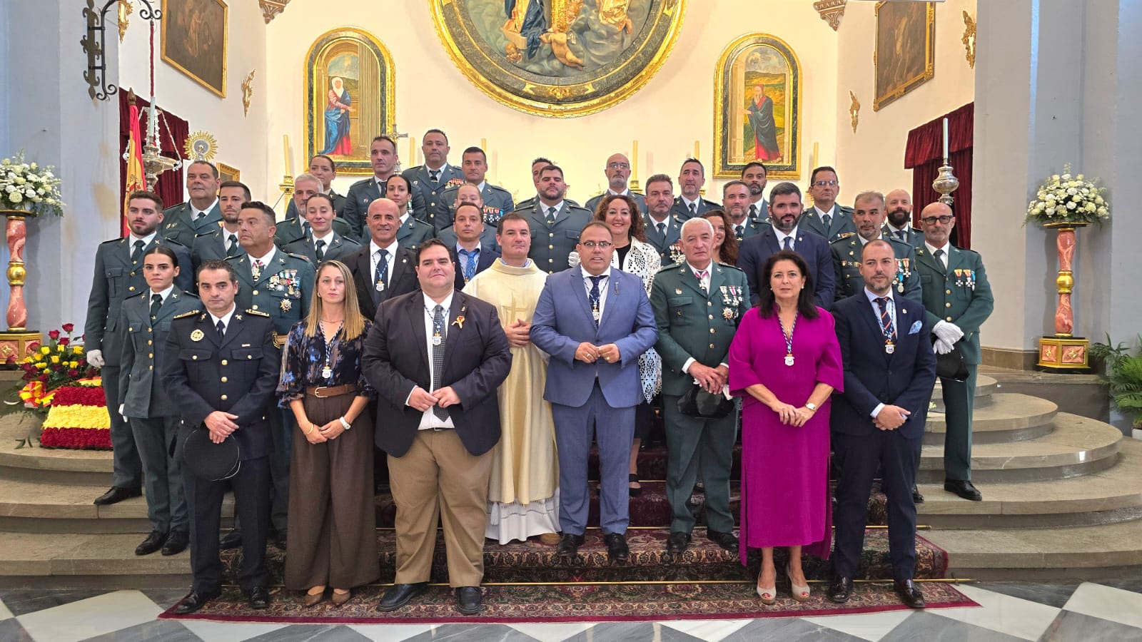 almunecar-celebra-el-dia-de-la-hispanidad-con-un-homenaje-a-la-guardia-civil