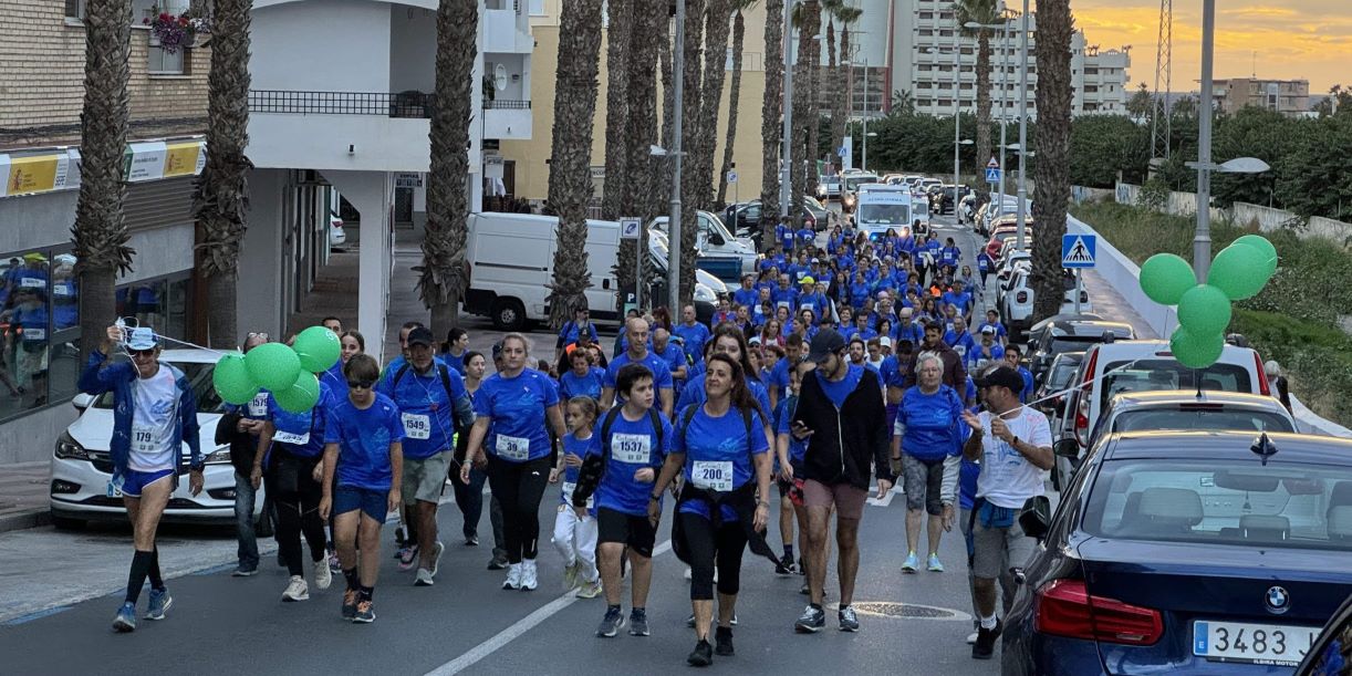 aalmunecar-la-marcha-contra-el-cancer-reune-a-cerca-de-400-participantes