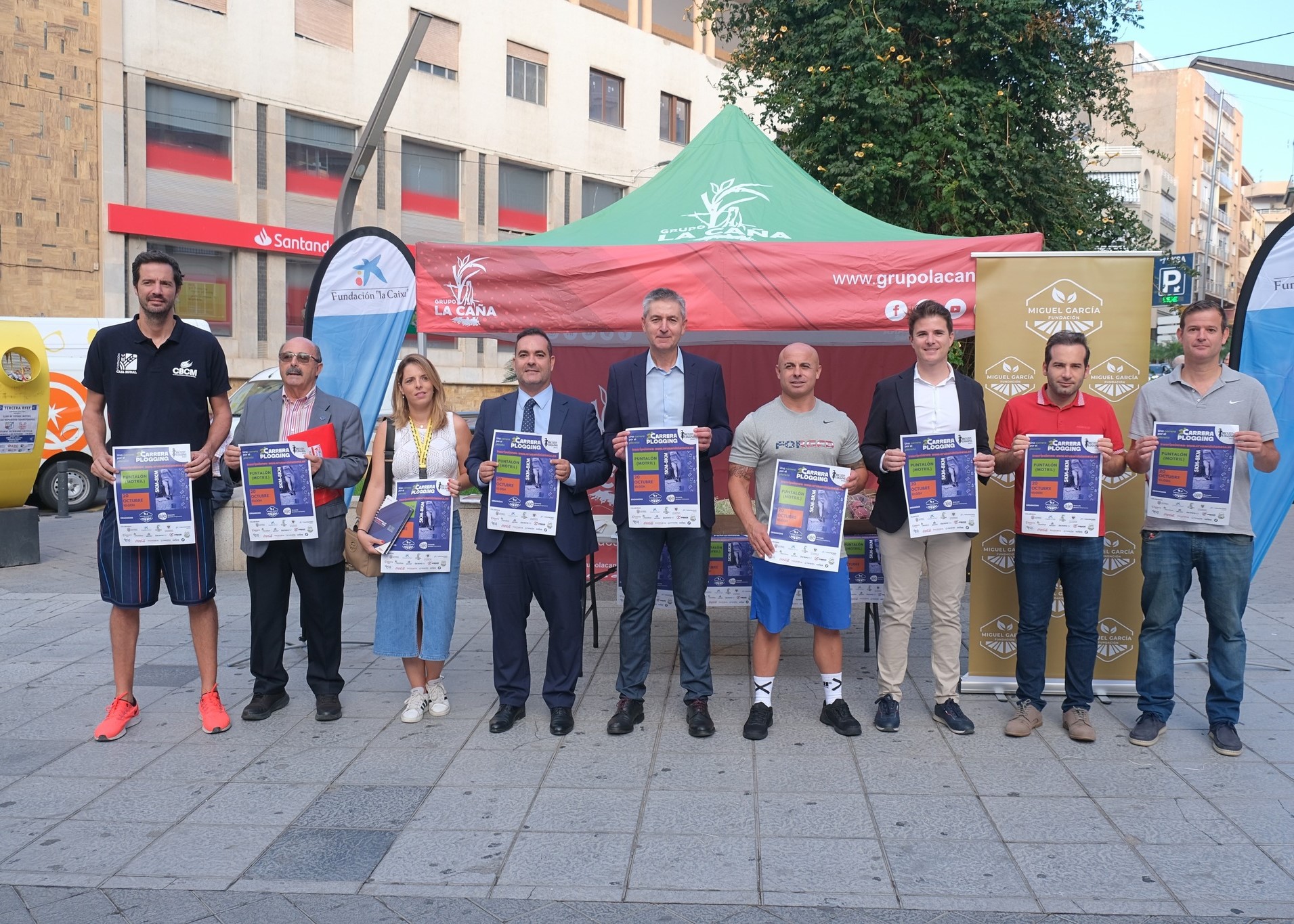 la-fundacion-miguel-garcia-sanchez-y-la-asociacion-de-jovenes-empresarios-organizan-la-primera-carrera-plogging-en-conmemoracion-del-dia-mundial-de-la-proteccion-contra-la-naturaleza