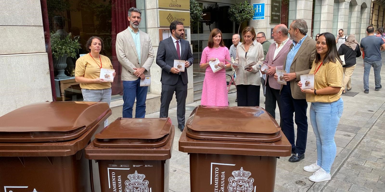 granada-el-ayuntamiento-repartira-650-contenedores-para-los-biorresiduos-en-los-establecimientos-de-hosteleria