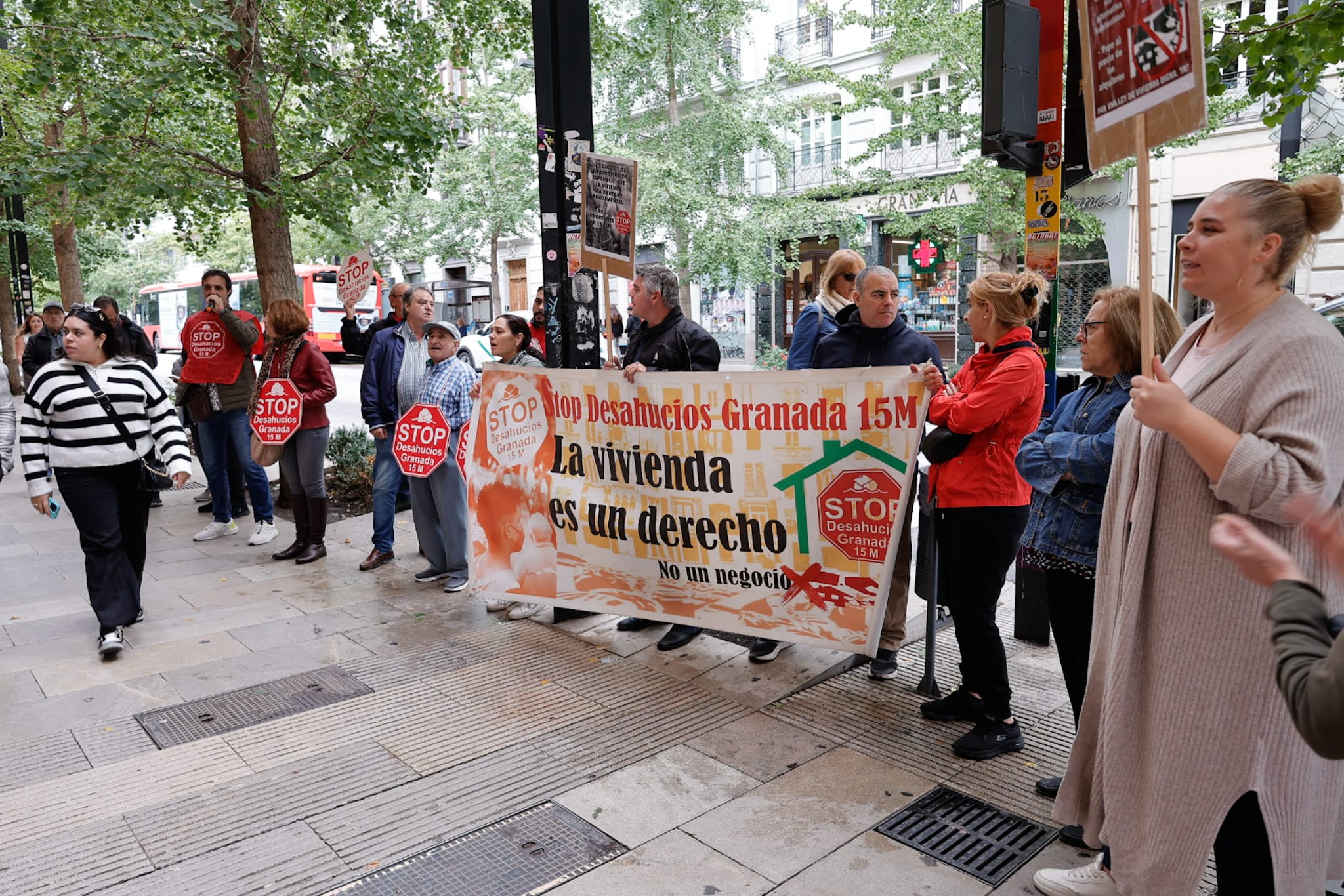 stop-desahucios-granada-15m-convoca-una-nueva-accion-para-exigir-alquiler-social