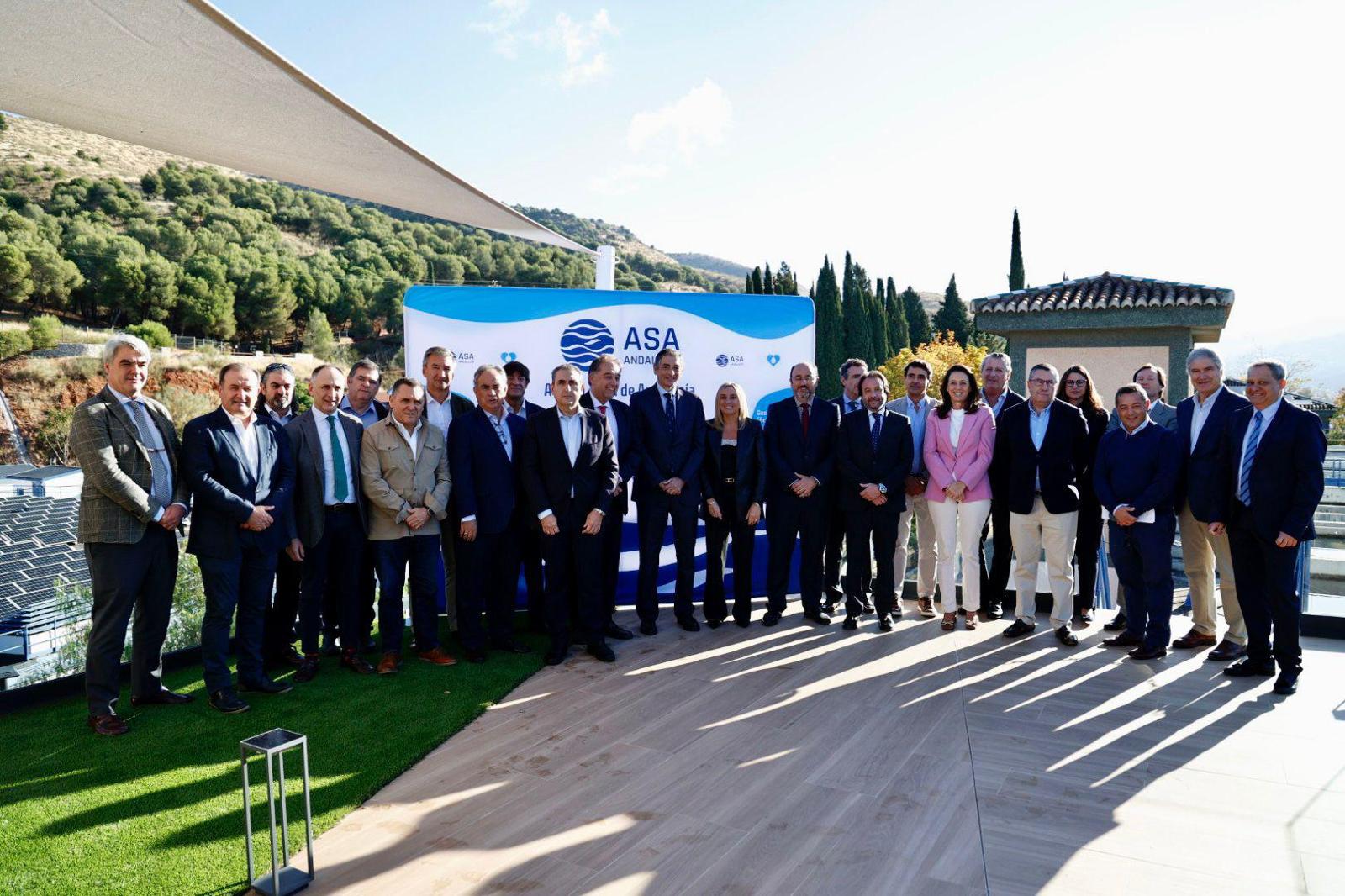 granada-la-alcaldesa-dialoga-con-las-empresas-andaluzas-del-agua-para-analizar-la-realidad-del-sector-ante-el-cambio-climatico-y-las-claves-de-un-servicio-esencial