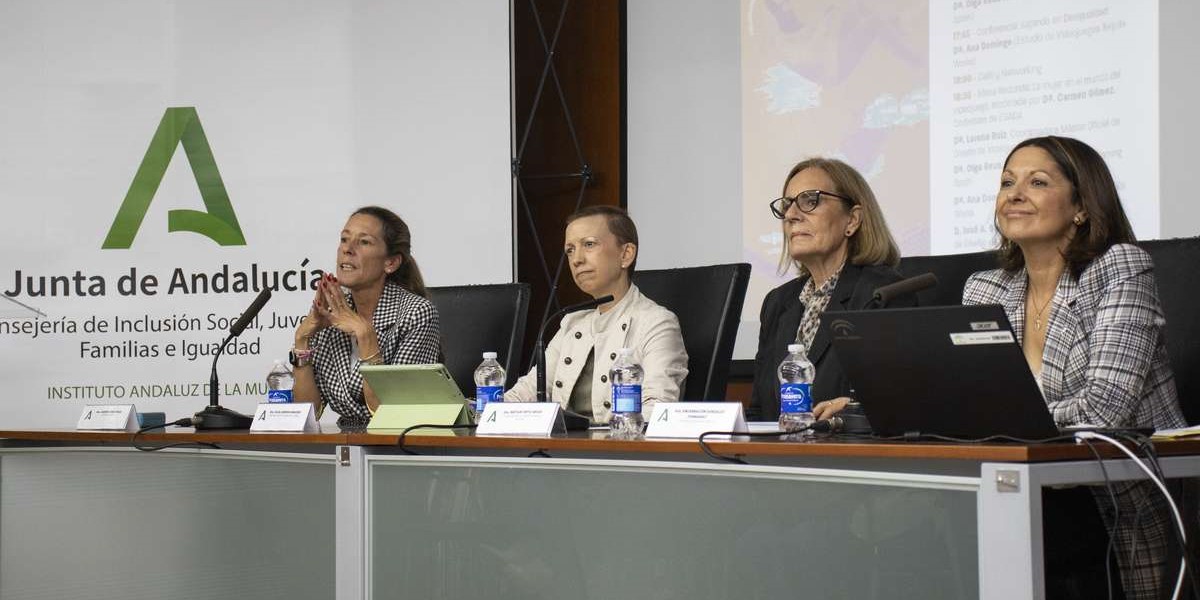 el-iam-y-el-ayuntamiento-de-granada-animan-a-las-mujeres-a-ser-parte-de-la-industria-del-videojuego