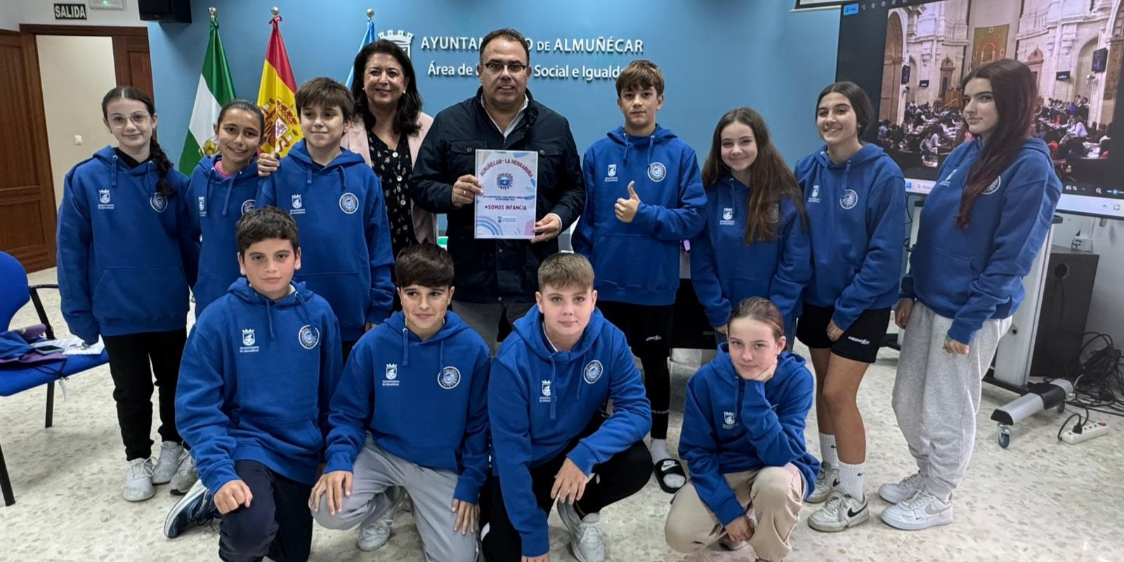 almunecar-16-ninos-y-adolescentes-participan-en-un-pleno-infantil-en-el-parlamento-andaluz