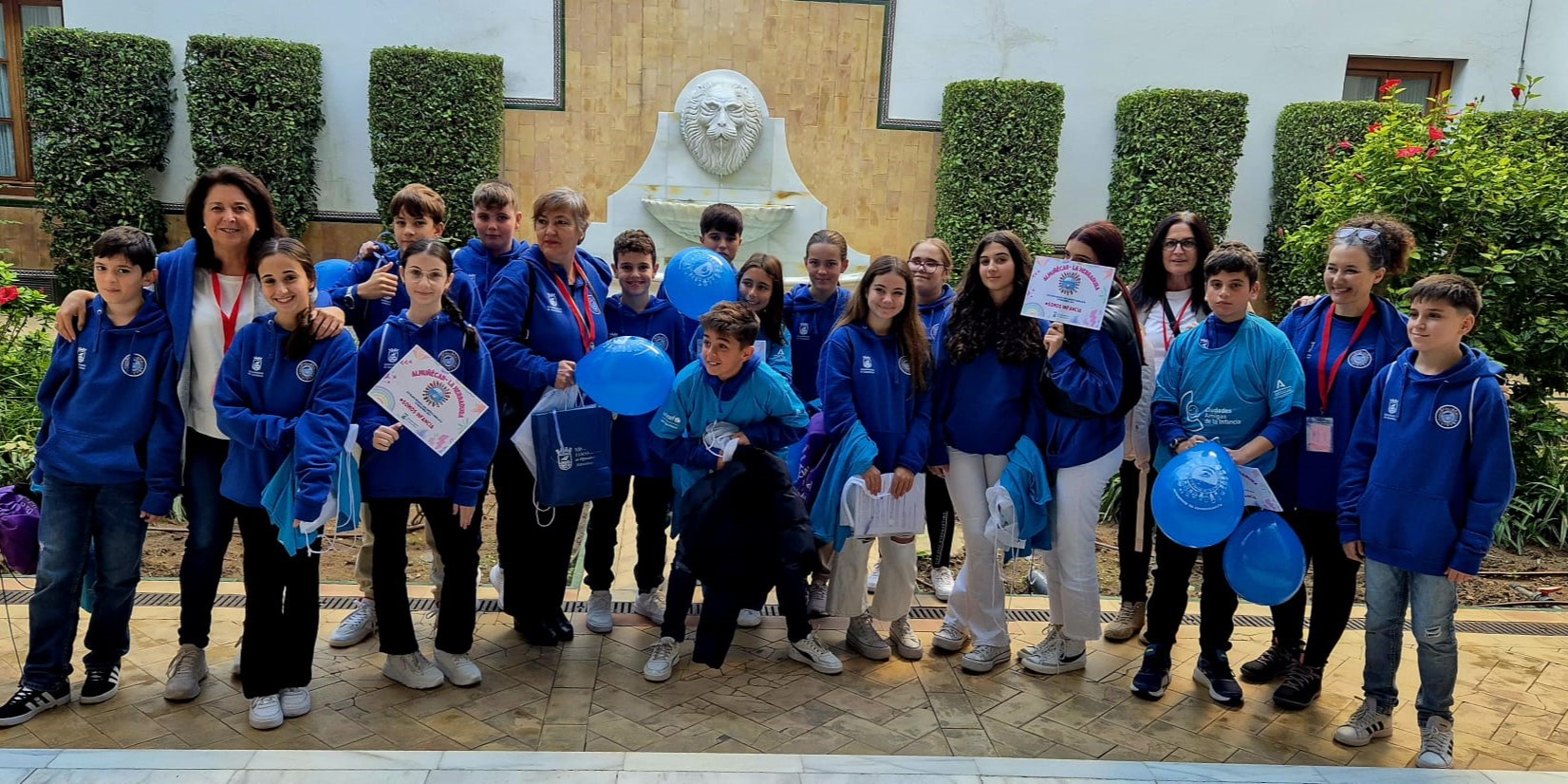 intervencion-de-representantes-del-consejo-municipal-de-la-infancia-y-adolescencia-de-almunecar-en-el-parlamento-andaluz