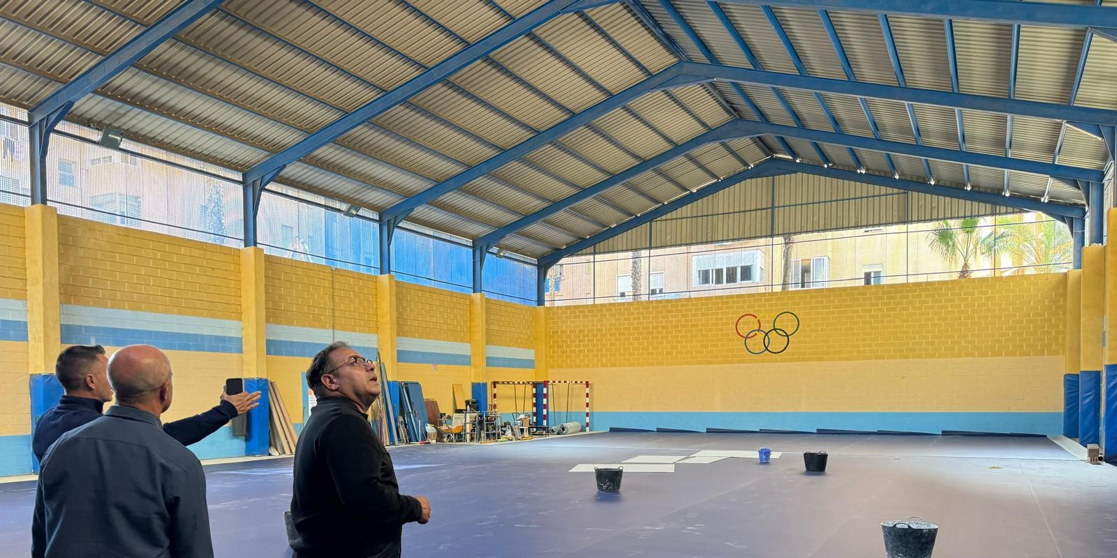 las-obras-de-rehabilitacion-del-polideportivo-de-la-carrera-estan-a-punto-de-terminar