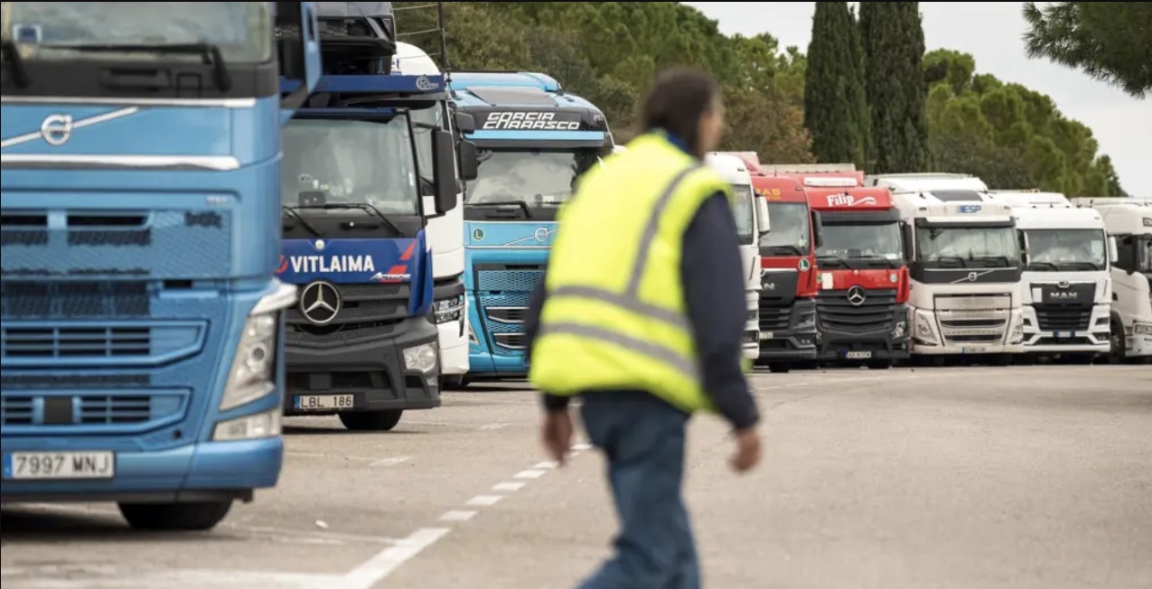 los-agricultores-franceses-levantan-el-bloqueo-en-la-frontera-con-espana