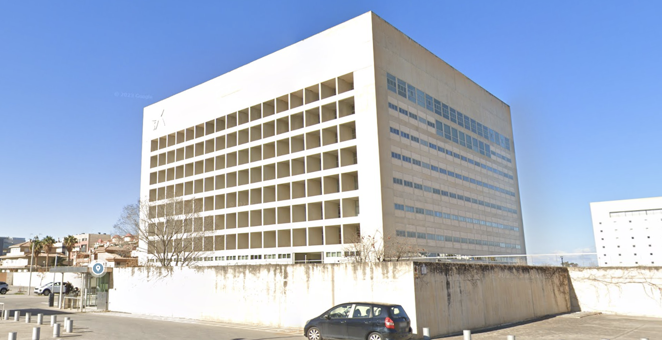 la-junta-de-andalucia-adquiere-el-cubo-en-granada-para-iniciar-la-ciudad-de-la-justicia-con-una-inversion-de-215-millones