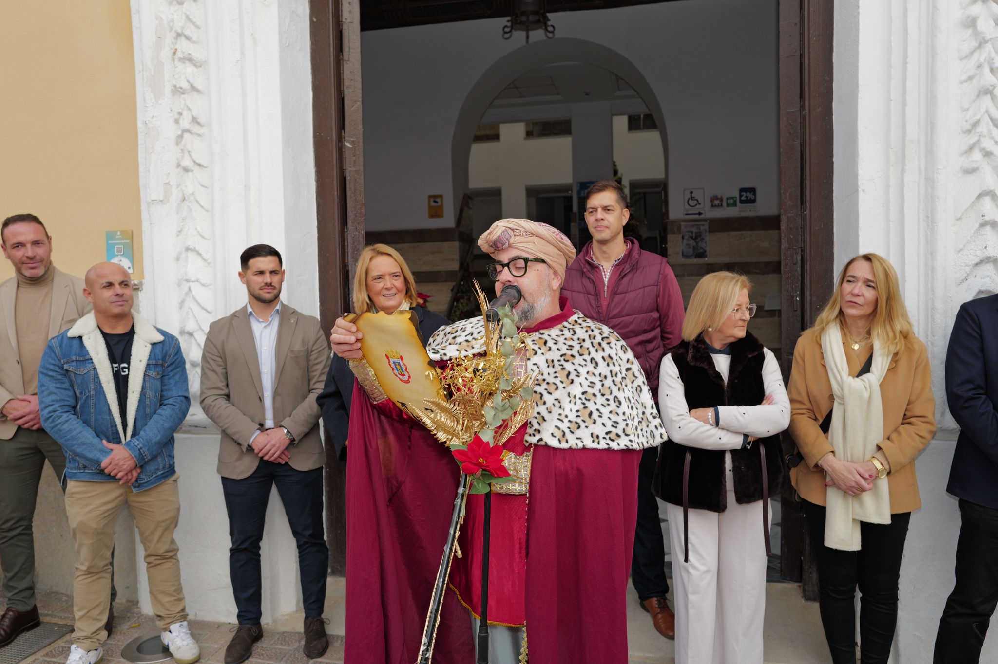 el-heraldo-real-anuncia-la-llegada-de-los-reyes-magos-a-motril