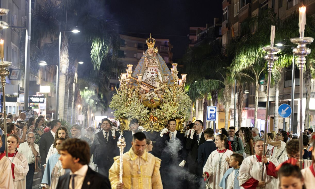 motril-la-hermandad-patronal-presentara-los-actos-del-xxv-aniversario-de-coronacion-este-sabado