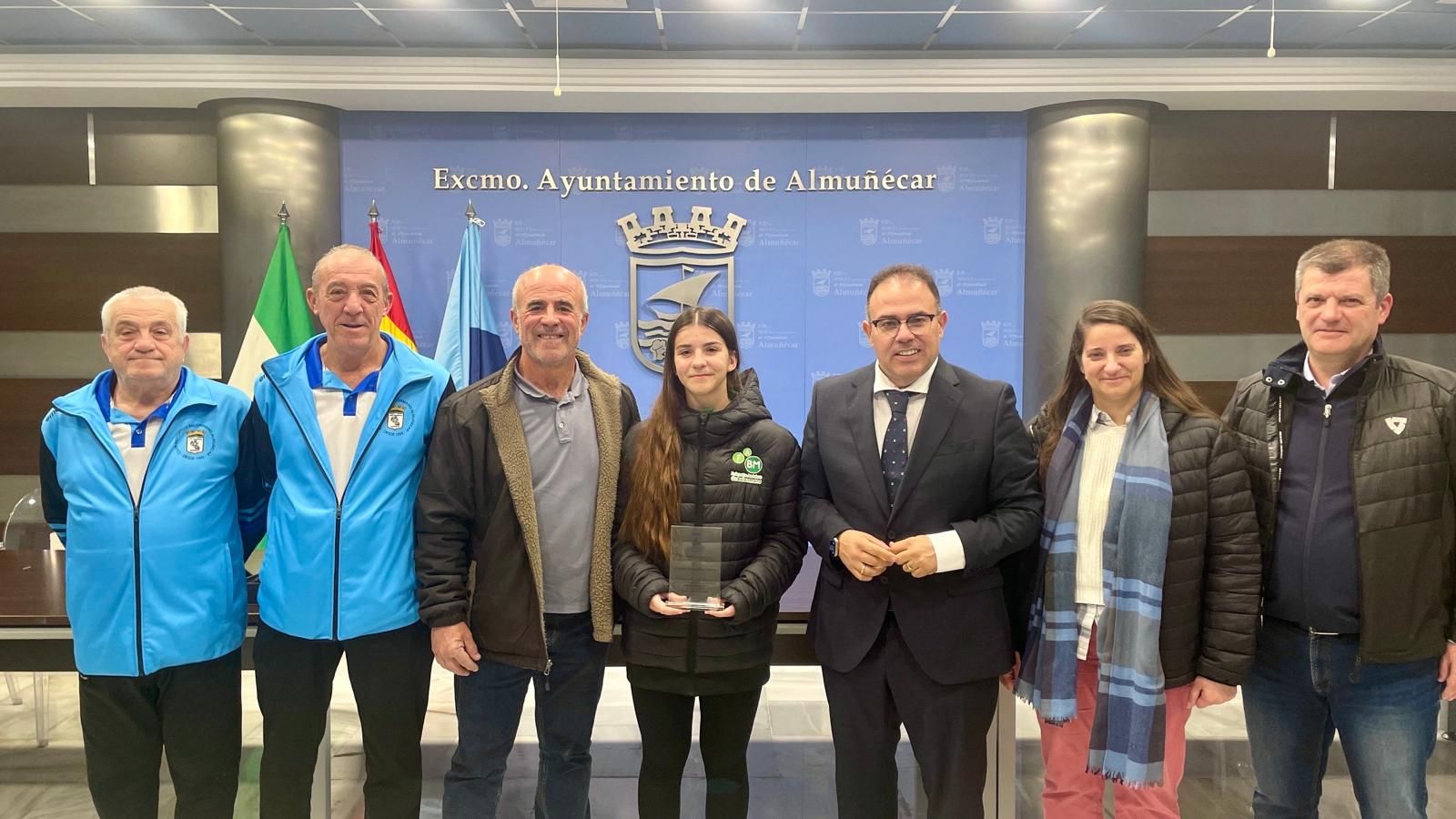 almunecar-homenajea-a-la-jugadora-jimena-fernandez-clavijo-tras-proclamarse-campeona-de-espana-con-la-seleccion-andaluza-de-balonmano