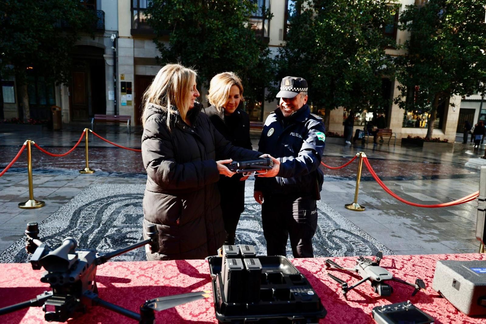 granada-incorpora-dos-nuevos-drones-con-inteligencia-artificial-y-camara-termica-que-facilitara-las-tareas-de-busqueda-y-rescate