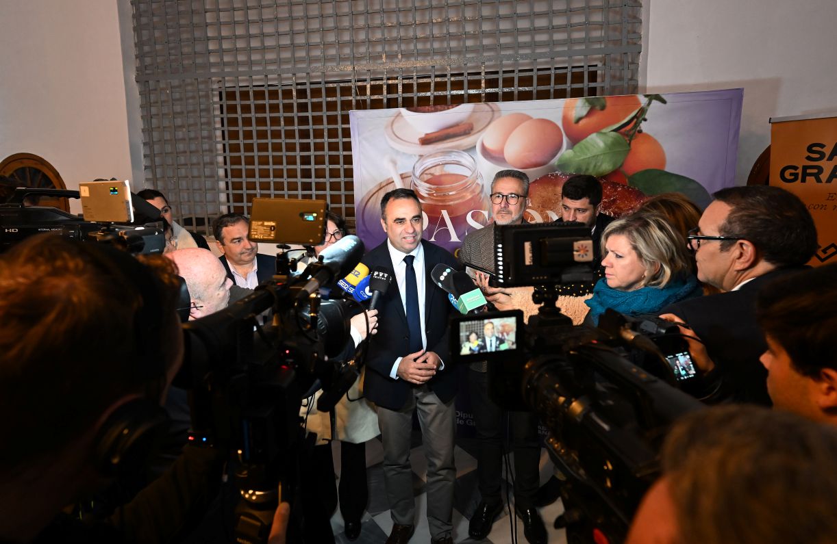 diputacion-inaugura-l-mercado-agroalimentario-y-artesanal-granada-sabe-a-cuaresma