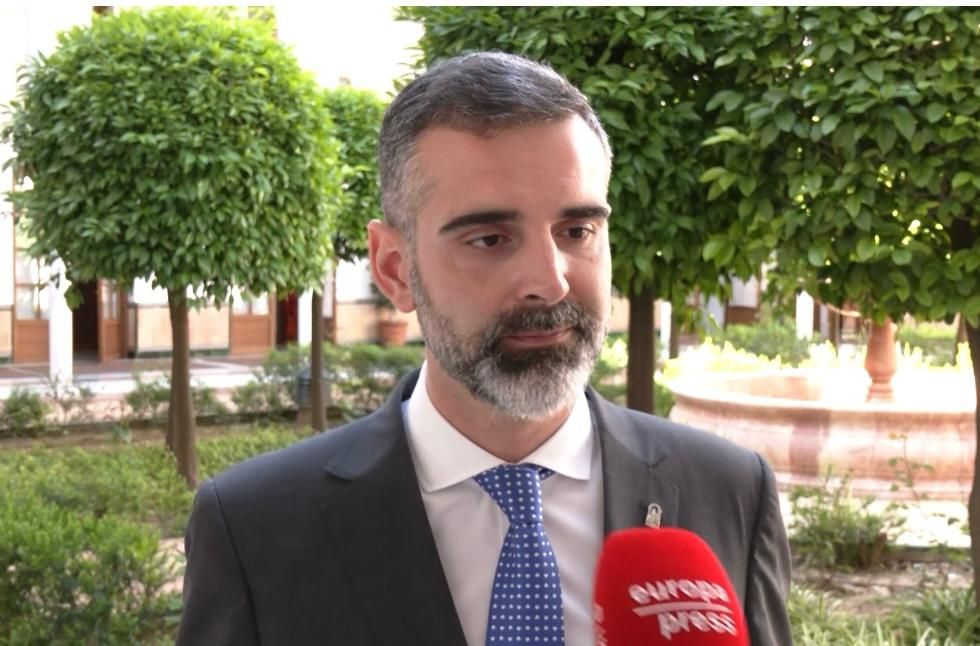 la-junta-lamenta-la-deslealtad-del-ministro-planas-en-la-organizacion-unilateral-del-acto-de-firma-de-un-convenio-con-regantes
