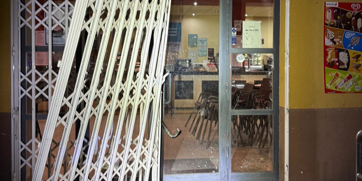 la-guardia-civil-detiene-a-cinco-personas-cuando-intentaban-robar-en-el-area-de-servicio-el-torreon