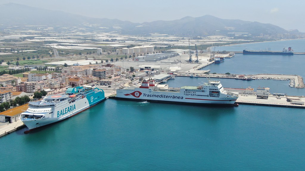 el-puerto-de-motril-en-el-centro-de-la-polemica-por-los-cambios-unilaterales-en-las-rutas-maritimas-con-melilla