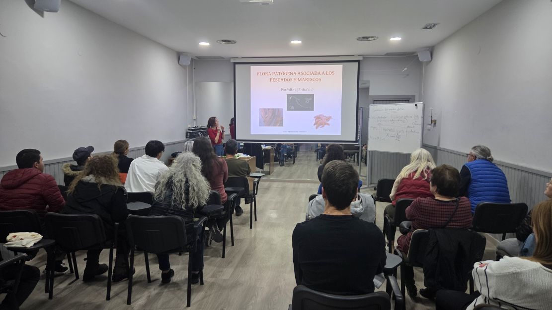 el-ayuntamiento-de-almunecar-pone-en-marcha-un-curso-gratuito-de-manipulador-de-alimentos-2
