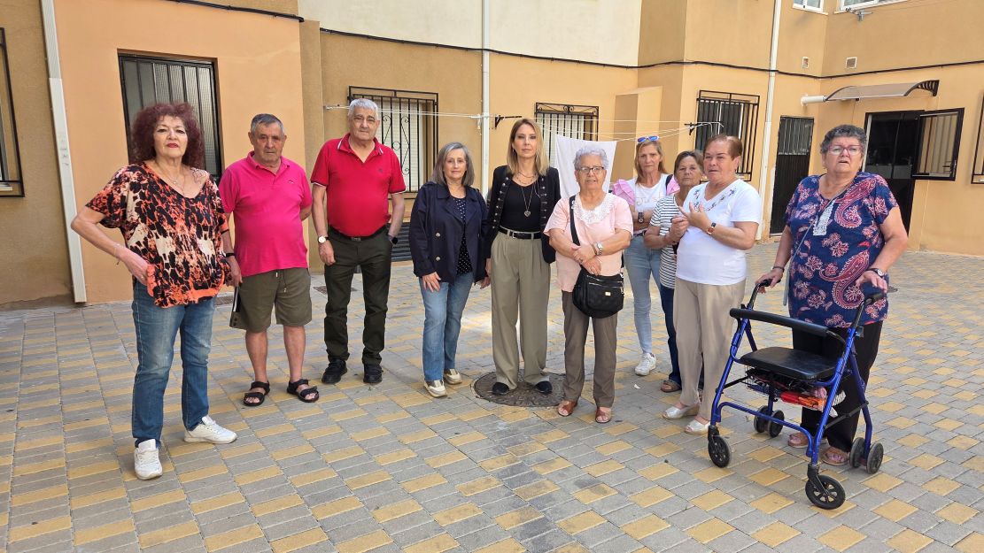 el-psoe-denuncia-el-abandono-de-los-vecinos-del-edificio-6-de-la-calle-alcazar-de-toledo-por-el-ayuntamiento-de-motril-y-la-junta-de-andalucia