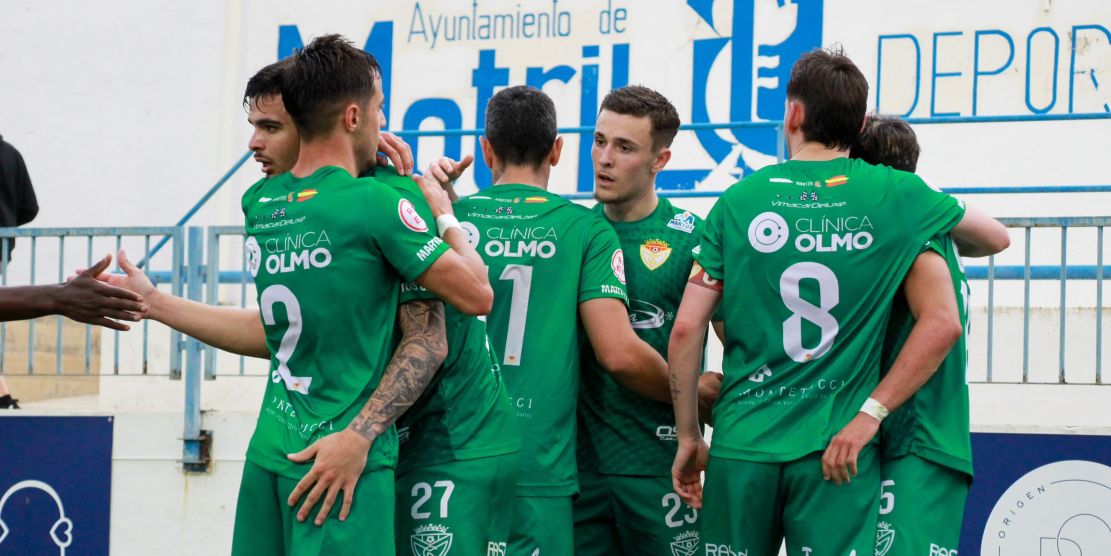 el-cf-motril-cae-1-2-en-casa-pero-roza-el-playoff-a-falta-de-dos-jornadas