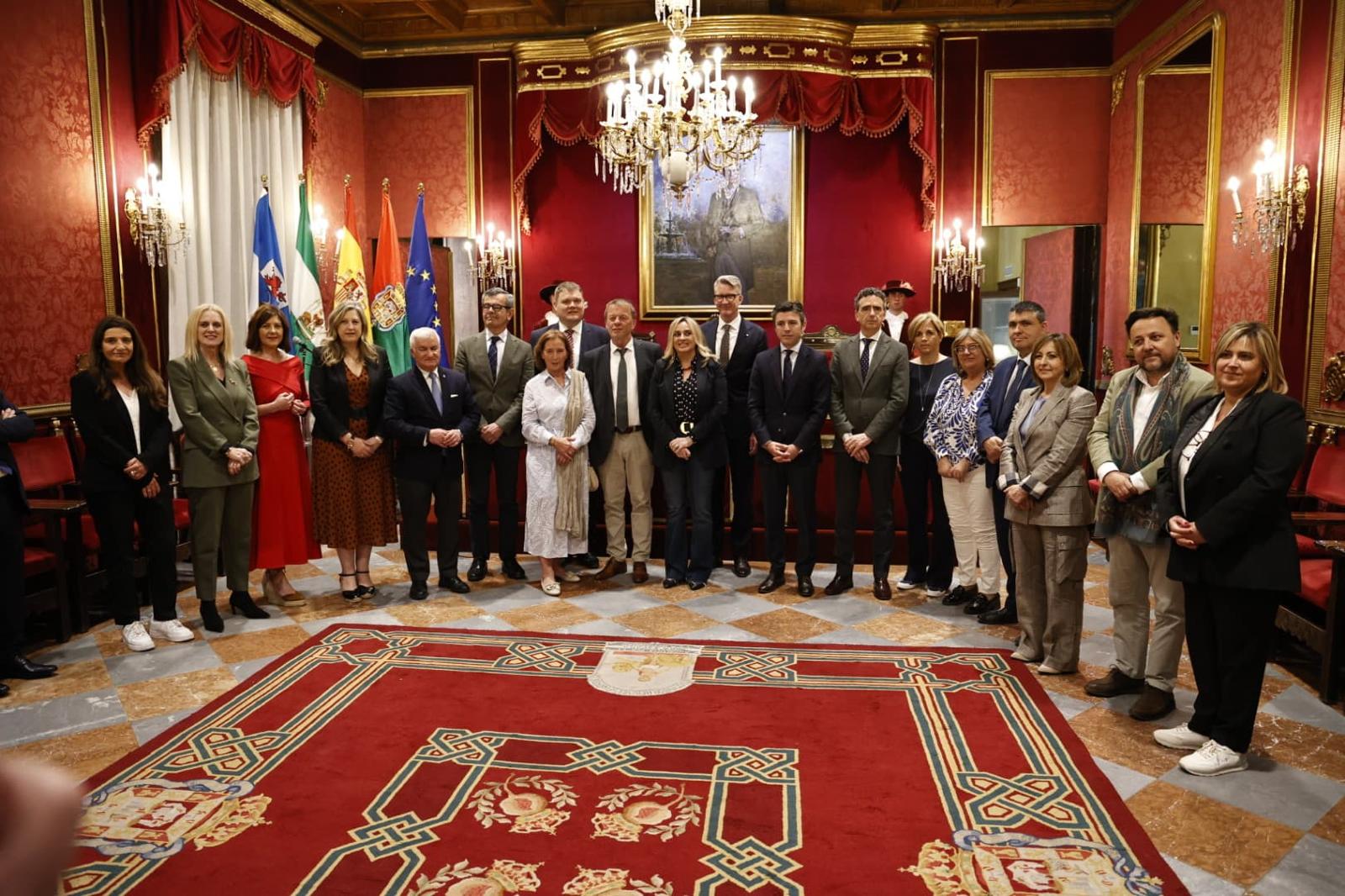granada-y-remscheid-se-hermanan-en-un-gesto-de-reconocimiento-historia-compartida-y-homenaje-a-quienes-emigraron-en-busca-de-un-futuro-mejor