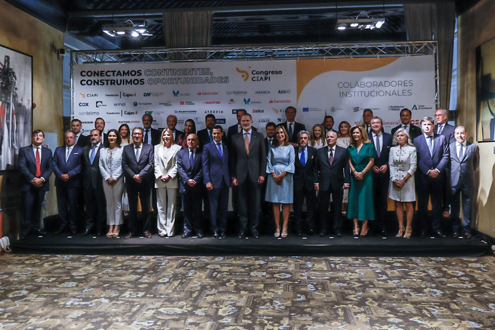 su-majestad-el-rey-se-reune-en-granada-con-una-delegacion-del-ceapi-con-motivo-de-su-viii-congreso-iberoamericano