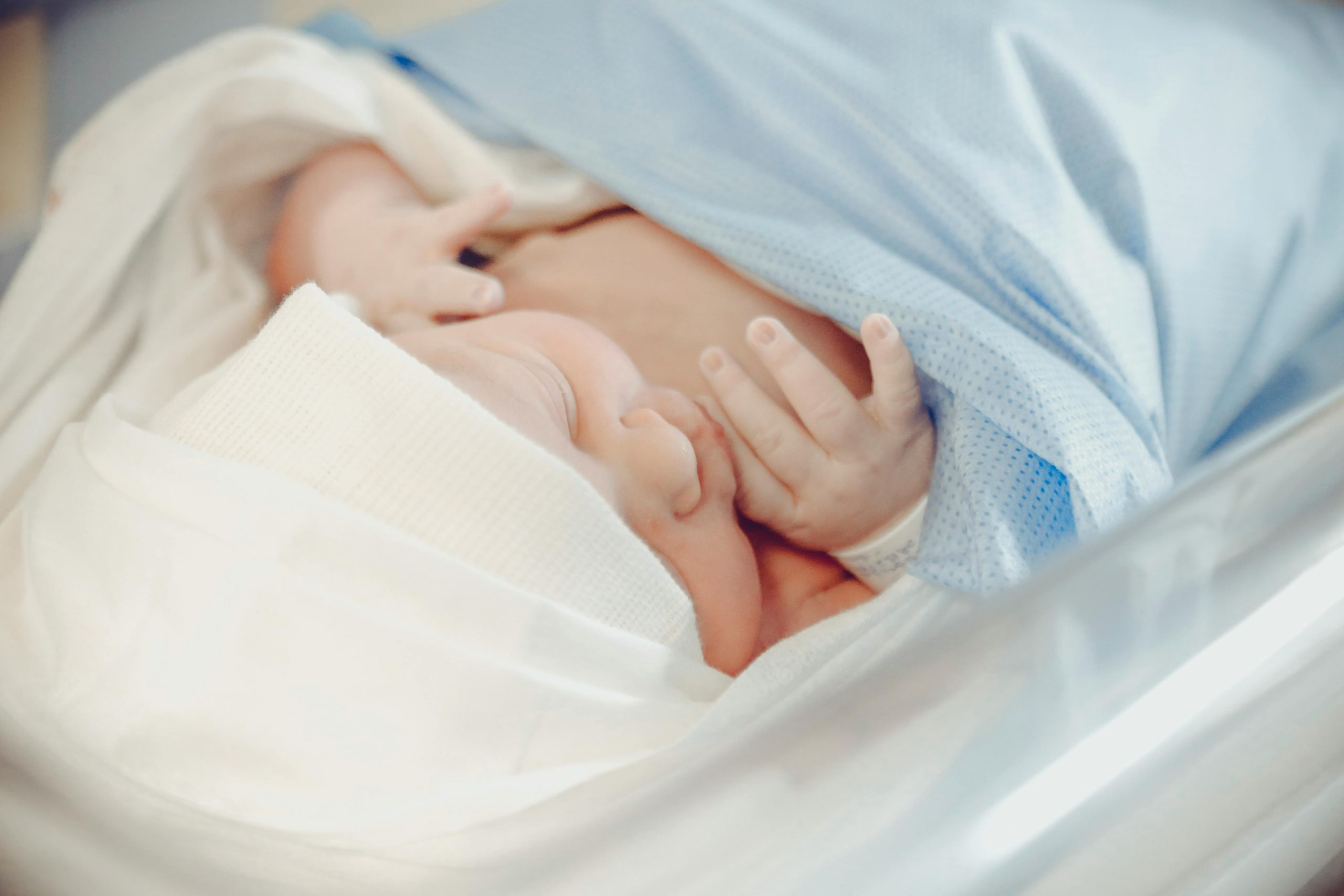 la-ugr-participa-en-un-estudio-que-muestra-la-utilidad-del-medicamento-nirsevimab-para-prevenir-formas-graves-del-virus-respiratorio-sincitial-en-bebes