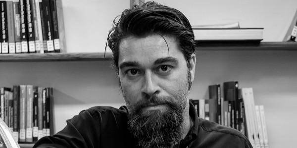 el-poeta-juan-peregrina-presenta-en-el-aula-de-pensamiento-el-amor-del-clown-una-mirada-lirica-y-descarnada-al-alma-humana