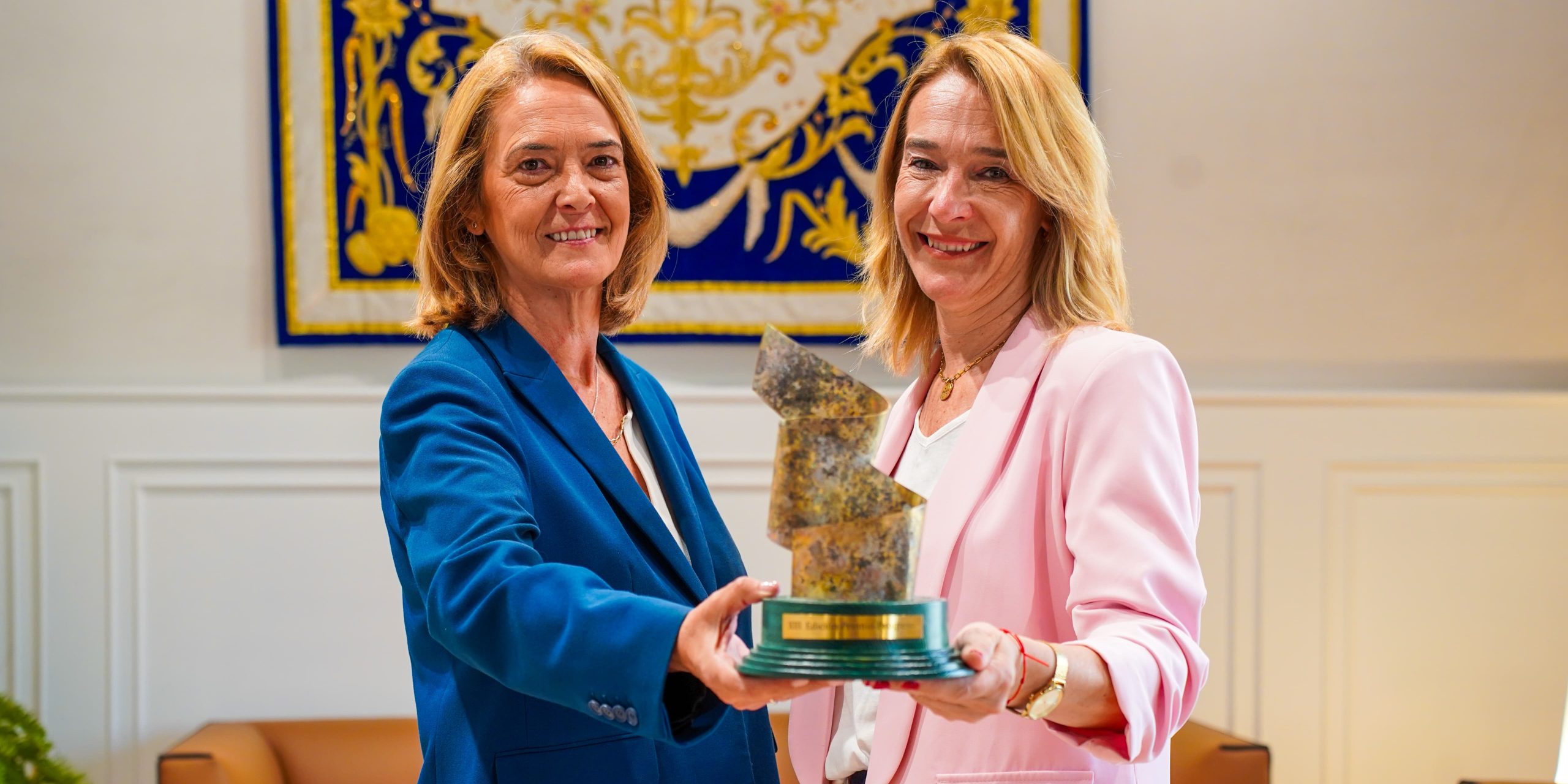 el-ayuntamiento-recibe-el-premio-progreso-por-el-proyecto-activacion-patrimonio-industrial-azucarero-en-la-fabrica-del-pilar