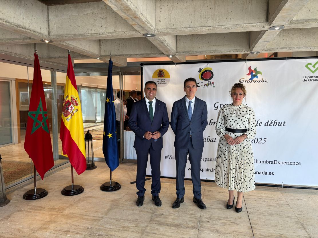 diputacion-busca-en-rabat-mejorar-la-conectividad-aerea-y-maritima-de-granada-con-marruecos