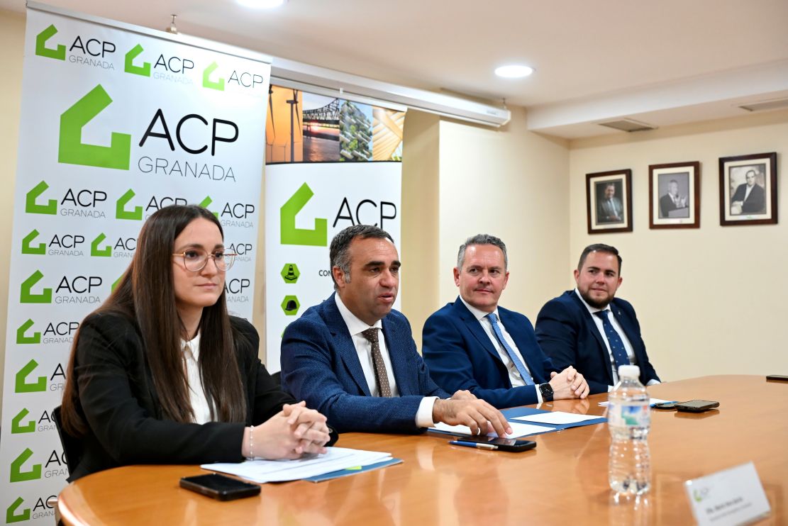la-diputacion-de-granada-presenta-un-ambicioso-plan-estrategico-de-carreteras-ante-la-acp