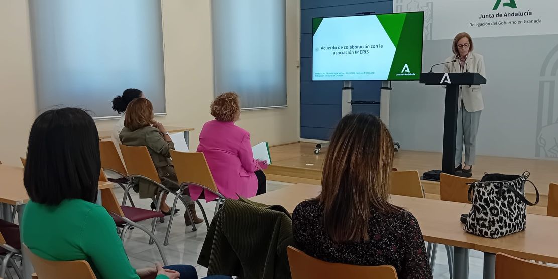 granada-junta-ayuntamiento-y-la-asociacion-imeris-colaboran-para-apoyar-a-familias-con-menores-en-situacion-de-dificultad-social
