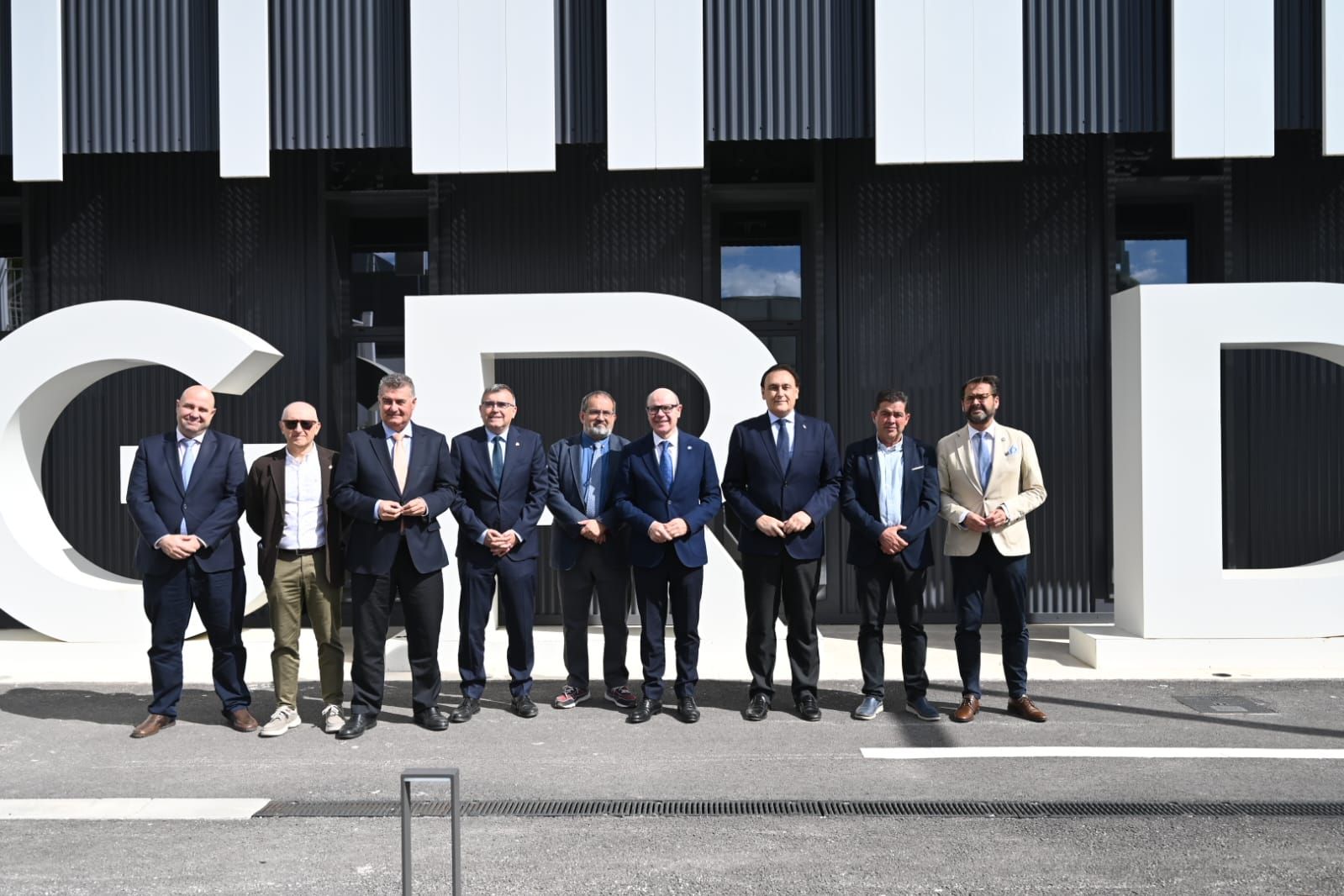 la-junta-destaca-la-contribucion-estrategica-del-centro-ugr-dones-al-futuro-acelerador-de-particulas-tras-invertir-1446-millones-de-euros