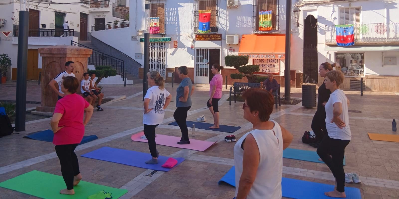 la-unidad-de-gestion-clinica-de-albunol-incentiva-habitos-de-vida-saluables-en-en-diversas-locaidades-de-la-costa