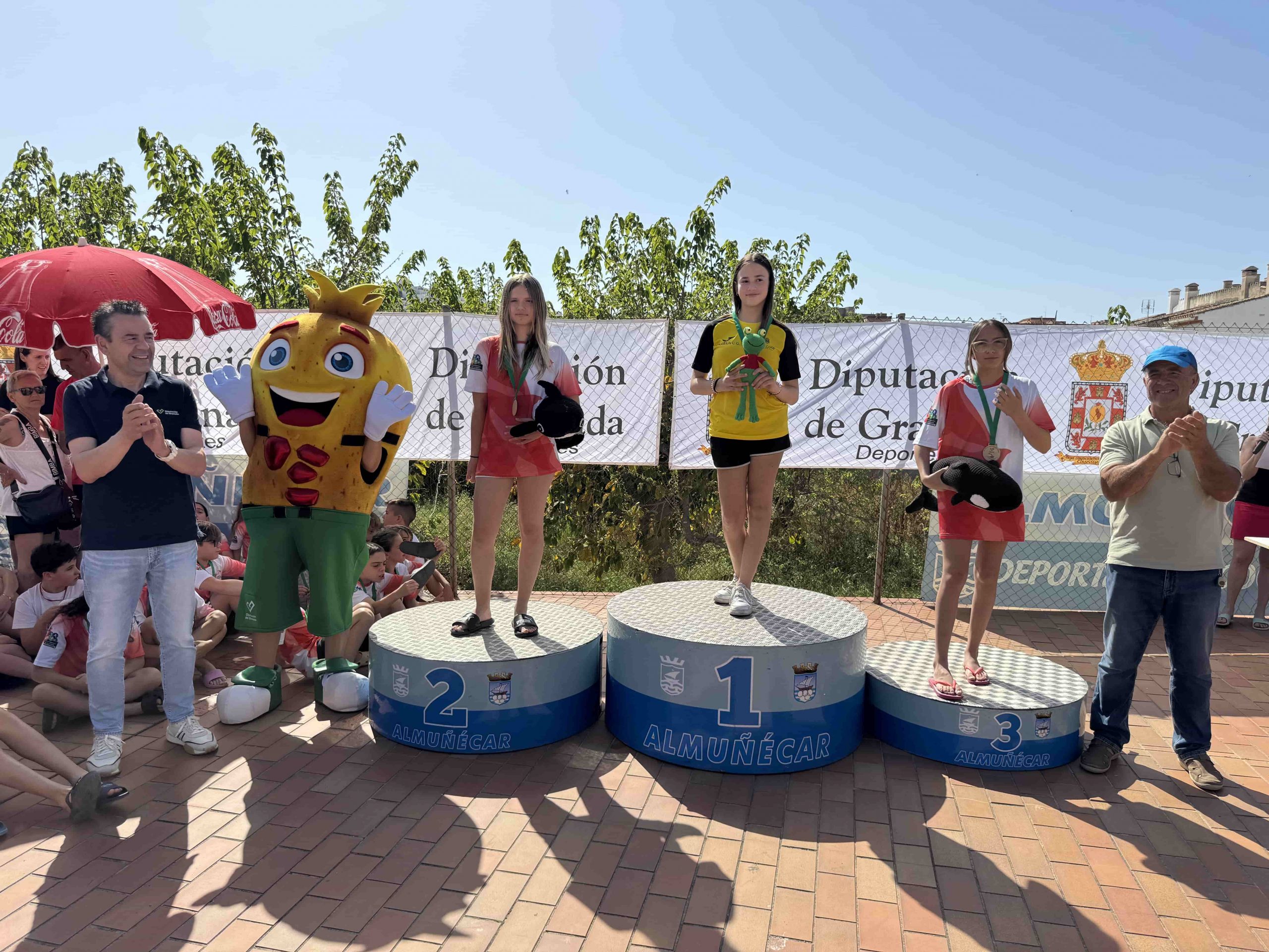 almunecar-mas-de-220-nadadores-disputan-la-final-del-circuito-provincial-de-natacion-de-invierno